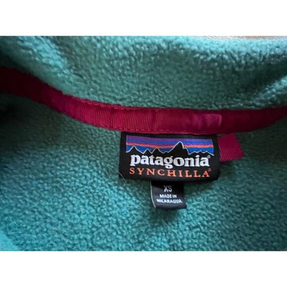 Patagonia Synchilla Women's Fleece Pullover. Buttons. Colorblock. Green/Teal. XS - Picture 3 of 8